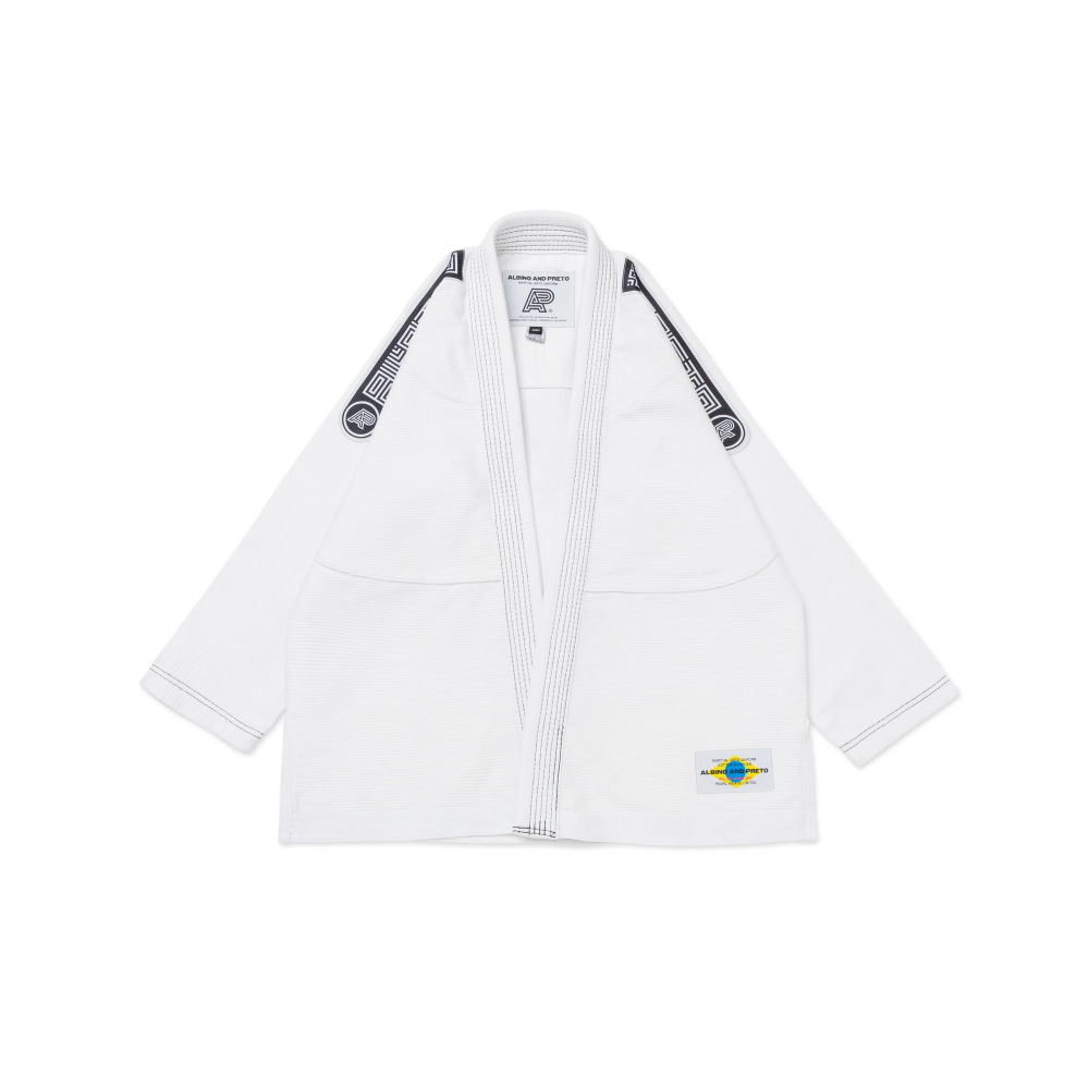 Albino and Preto MIL BJJ Gi SP Brazil DP.1 White Brazilian Jiu-Jitsu Gi with Premium Carrying Bag