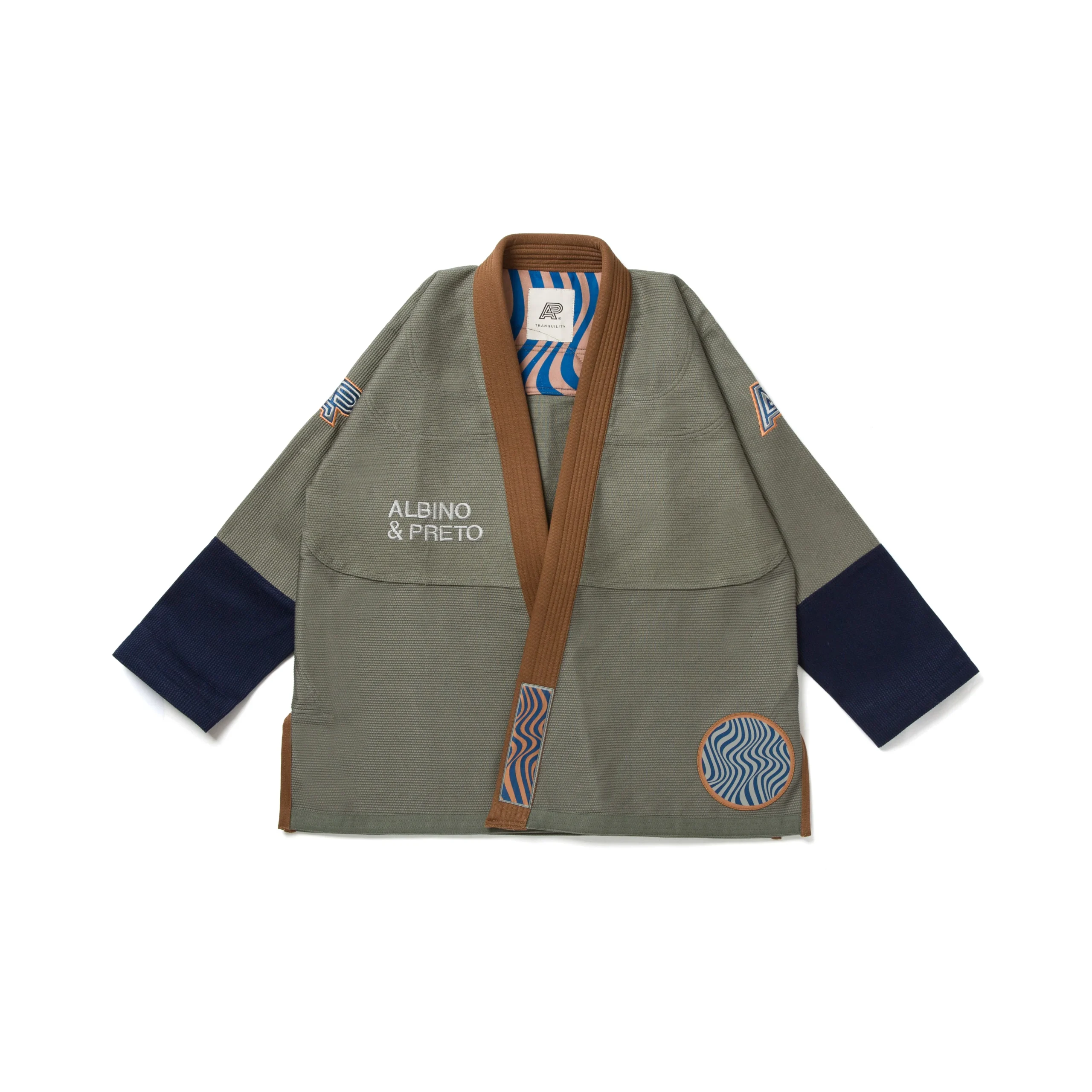 Albino and Preto Tranquility Gi – front view