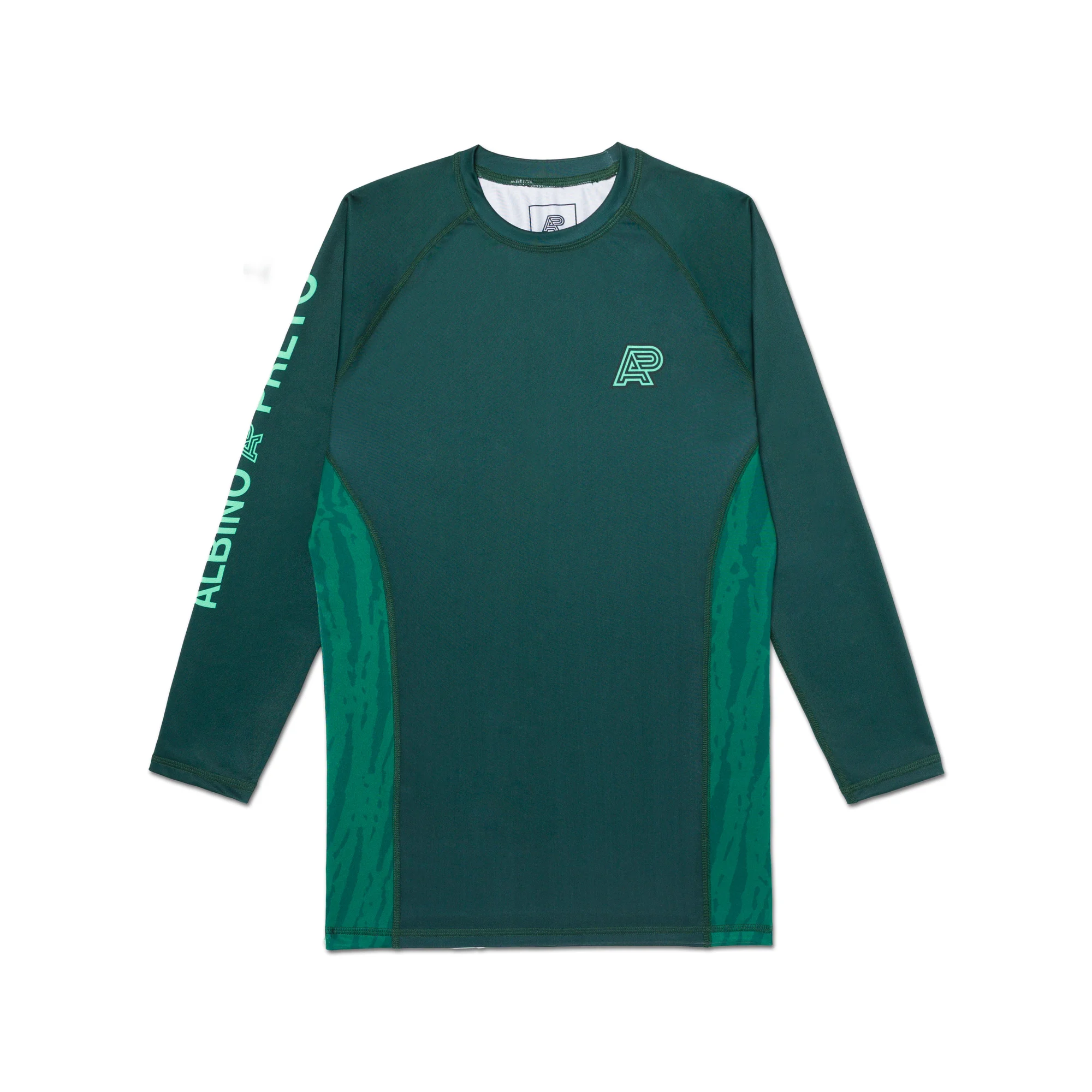 Albino and Preto Wrasse Rashguard Set – back view