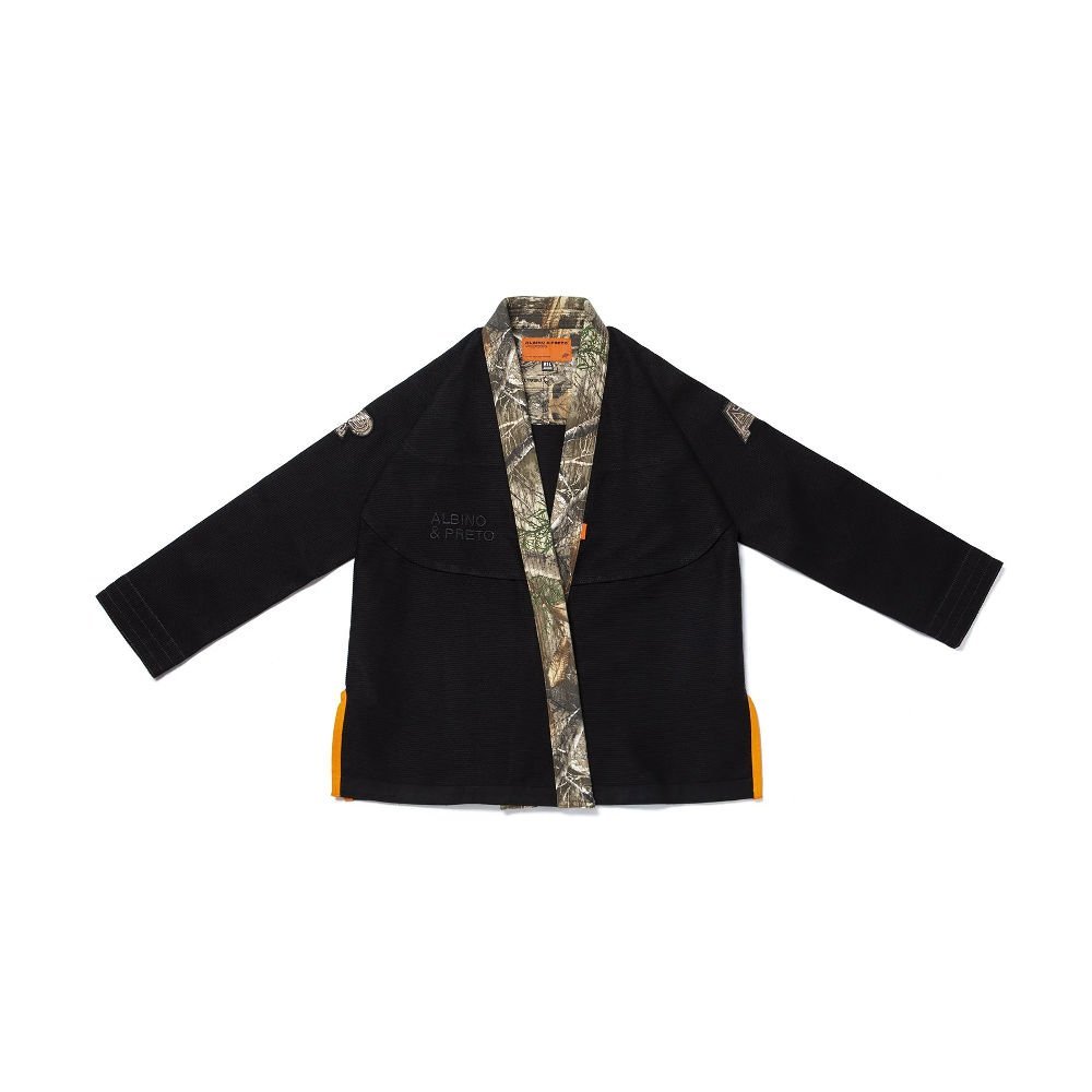 Albino and Preto Realtree Batch 84 Gi – back view