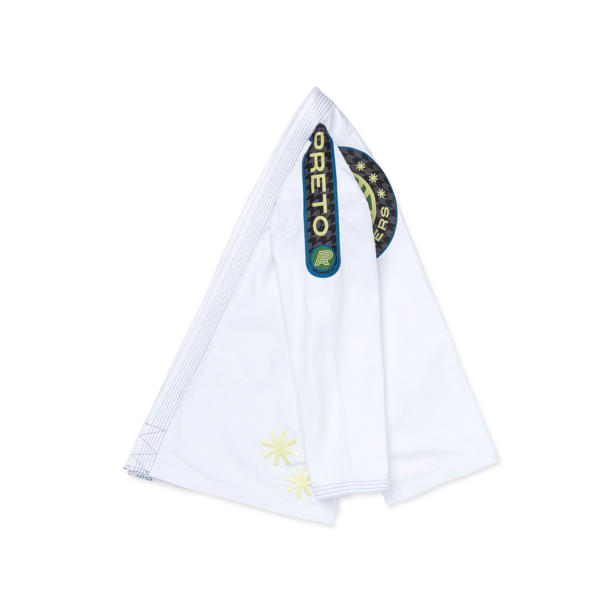 Albino and Preto GON White Gi – back view