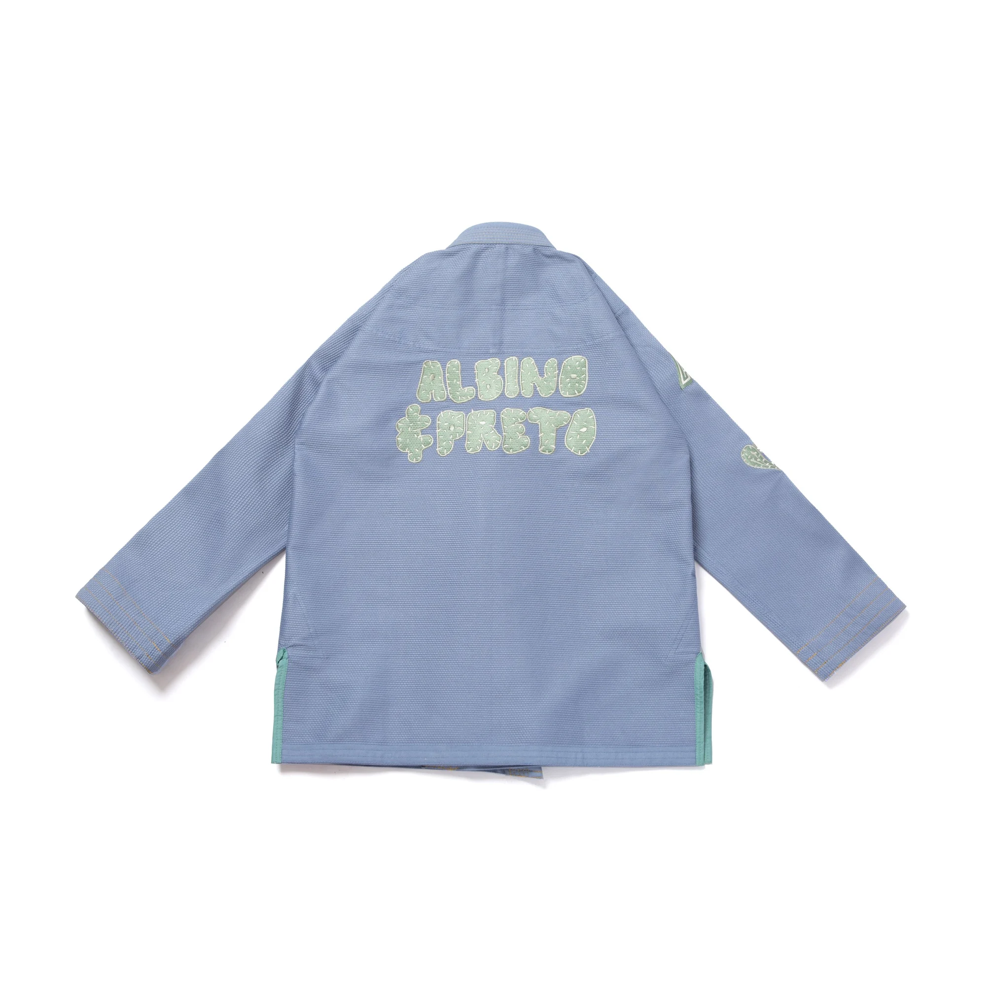 Albino and Preto Out to Adapt Gi – back view