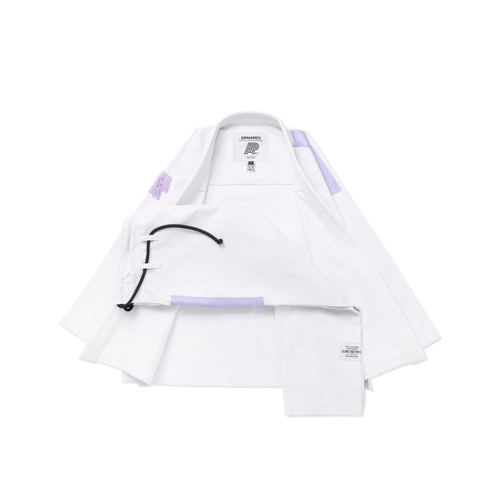 Albino and Preto 15 Gi – back view
