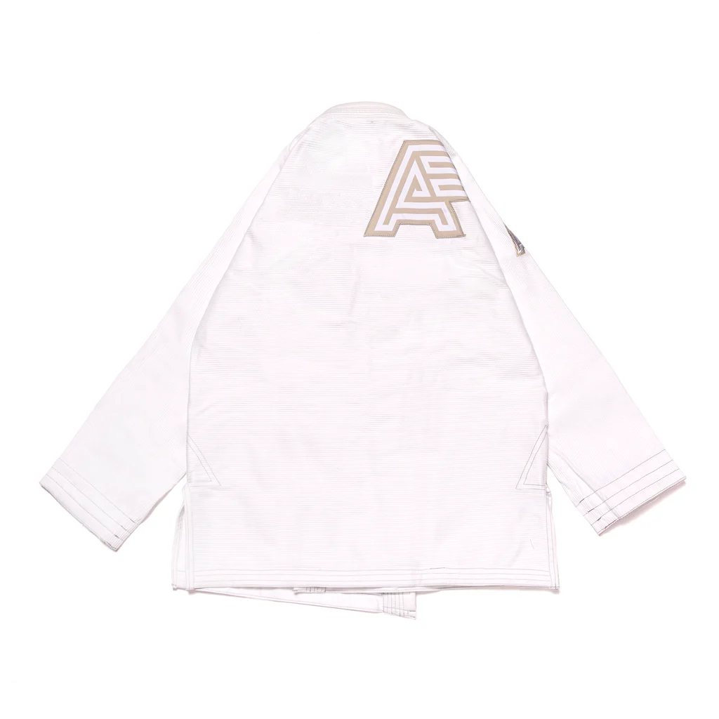 Albino and Preto Herringbone White Gi – back view