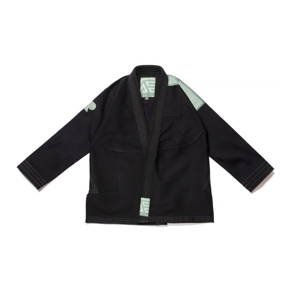 Albino and Preto Monochromatic Olive Gi – front view
