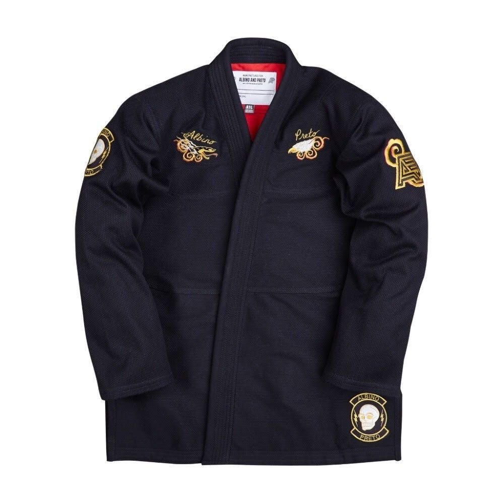 Albino and Preto Souvenir Gi – front view