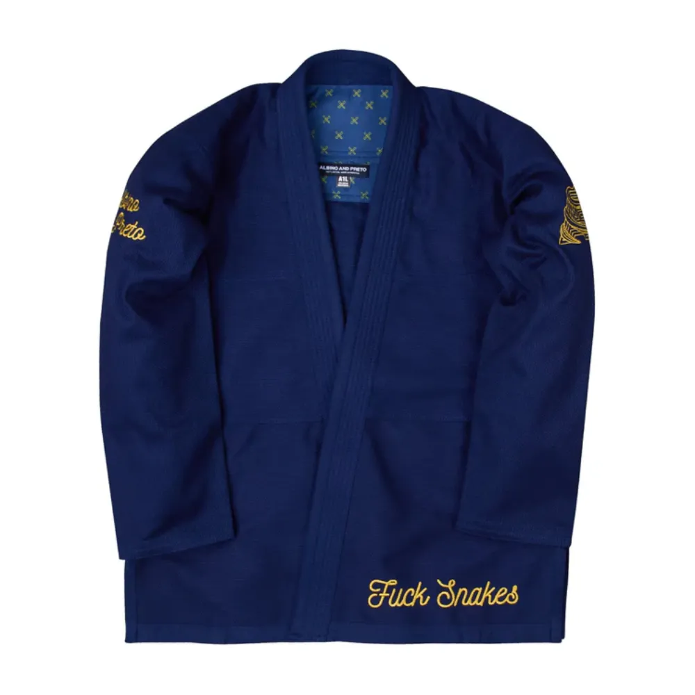 Albino and Preto Snakes Gi – front view
