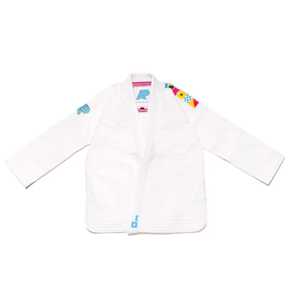 Albino and Preto Course of Action Gi – front view