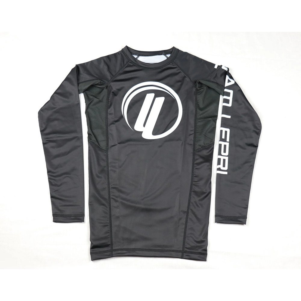 Albino and Preto Lucas Lepri Rashguard Set – back view