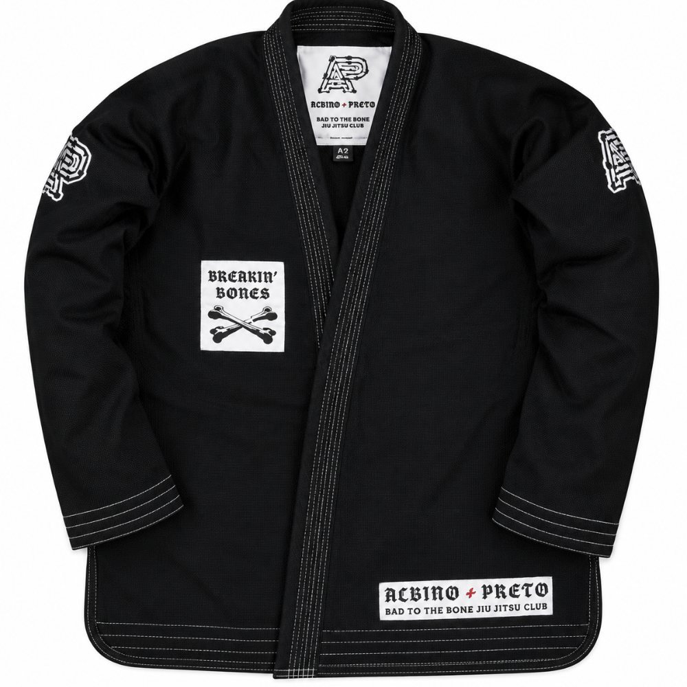 Albino and Preto BTTB Gi – front view