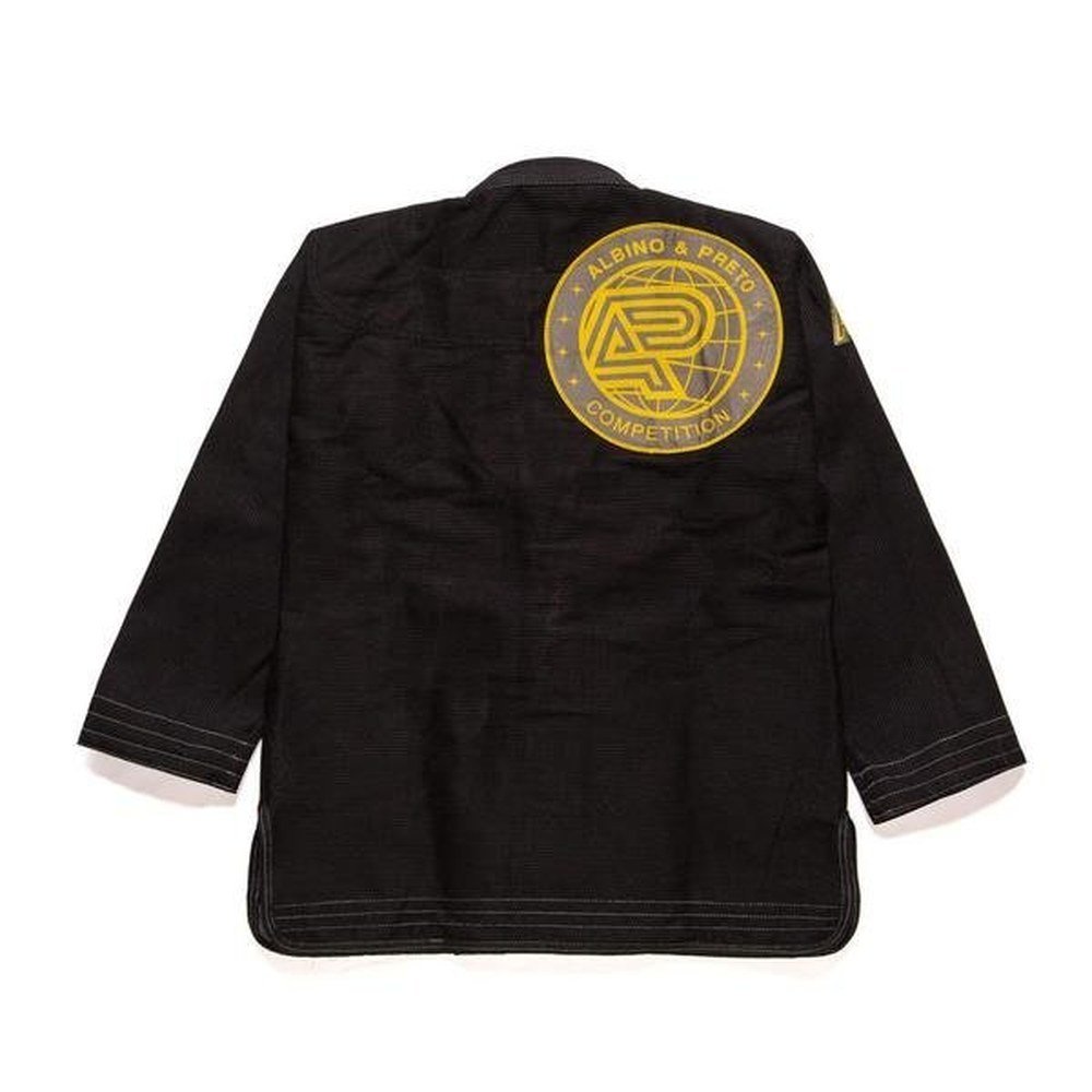 Albino and Preto Q2 Gi – back view